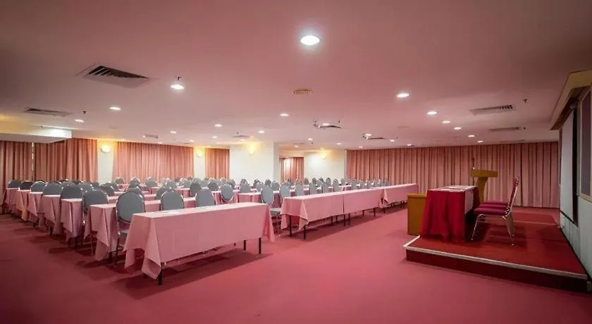 Hotel Continental Penang Джорджтаун