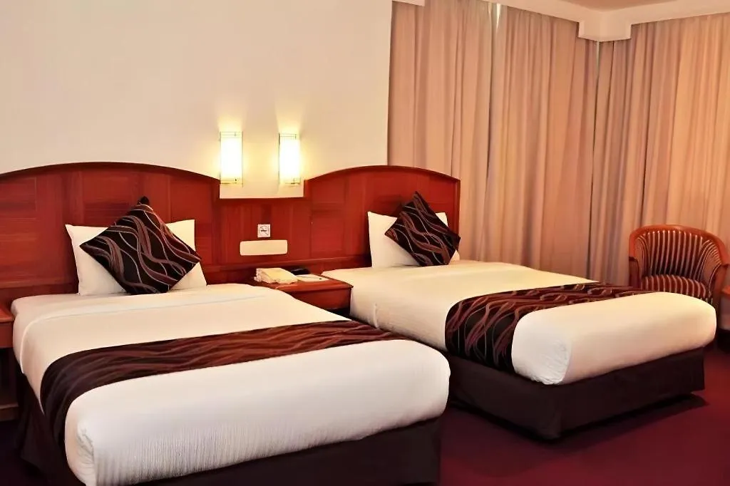 Hotel Continental Penang Джорджтаун