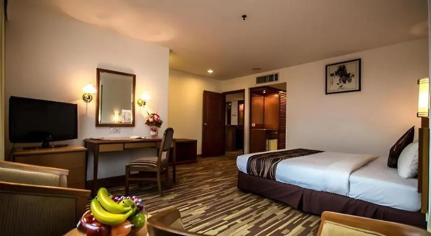 Hotel Continental Penang Джорджтаун