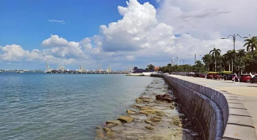 Hotel Continental Penang Джорджтаун 3*,  Малайзия